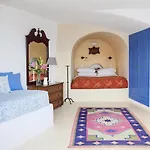 Esperas Hotel